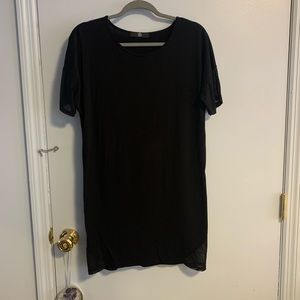 black tshirt dress